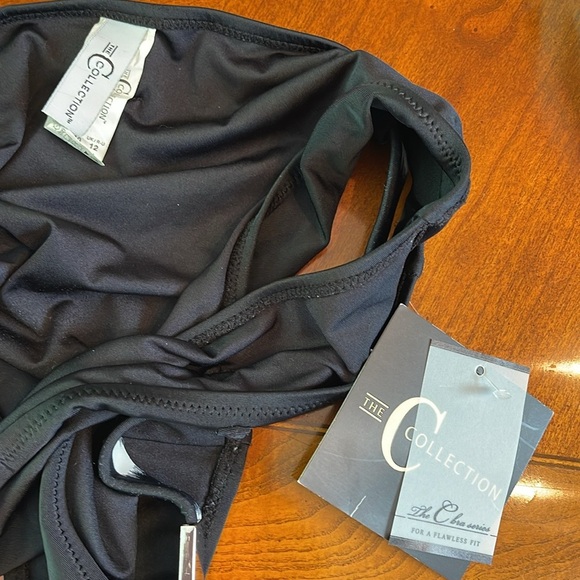 BLACK & WHITE D-CUP HALTER TANKINI - Picture 10 of 10